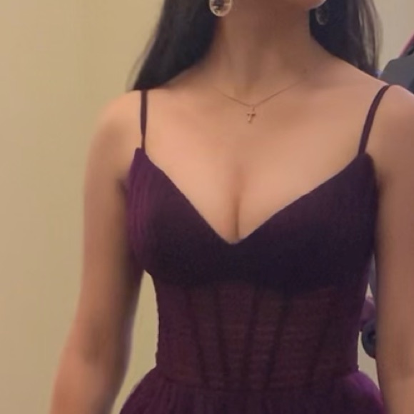 La Femme ball gown prom dress, plum, size:0 - Picture 3 of 3